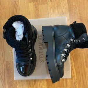 New women’s Steve Madden Sz 7.5  boots patent black